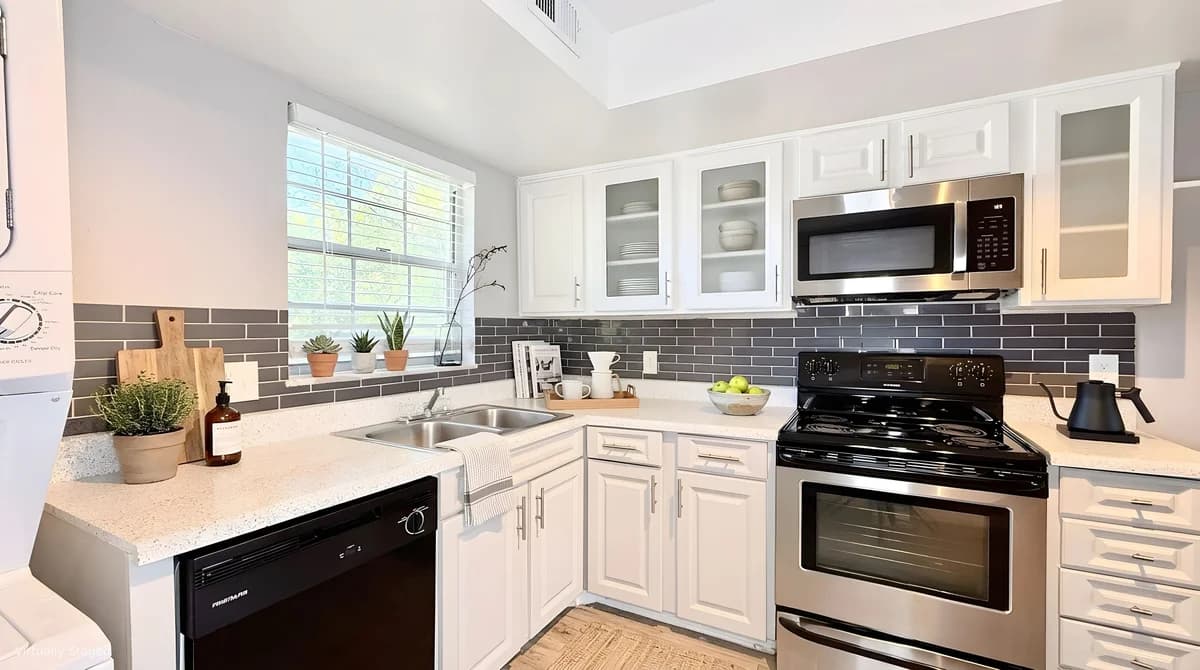 Central Park at East Bay - Apartment - 10
