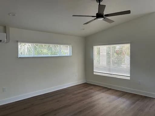 St. Petersburg apartments for rent - Property image - 2028 14th Avenue S - 3