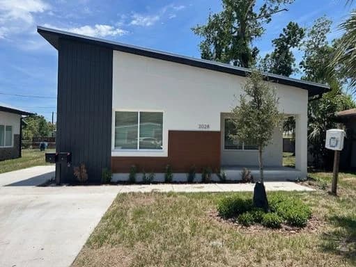 St. Petersburg apartments for rent - Property image - 2028 14th Avenue S - 2