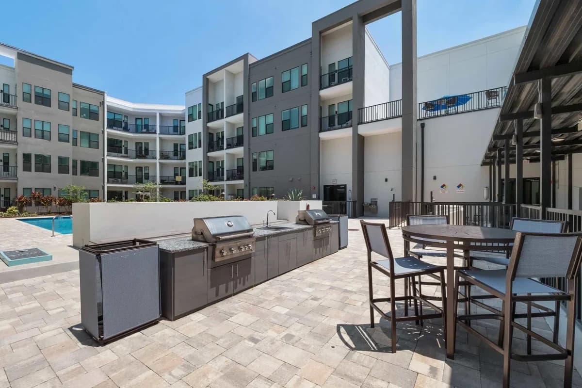 St. Petersburg apartments for rent - image - gallerygrillingarea(1).webp