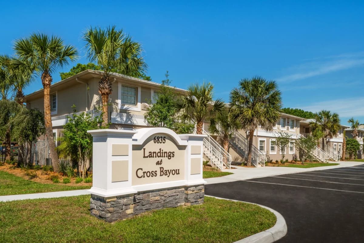 St. Petersburg apartments for rent - image - Landings at Cross Bayou - Entrance.jpg