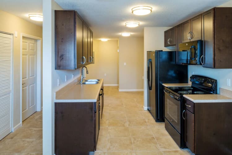 St. Petersburg apartments for rent - image - Landings at Cross Bayou - Kitchen.jpg