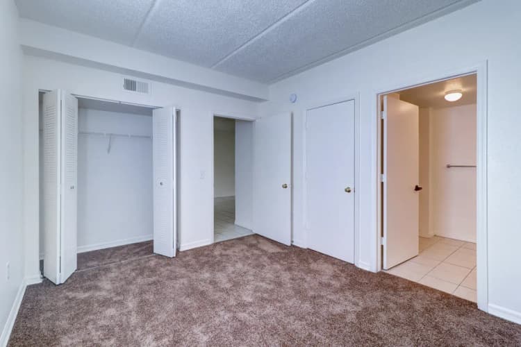 St. Petersburg apartments for rent - image - imgi_20_northside-villas-3x2-14.webp