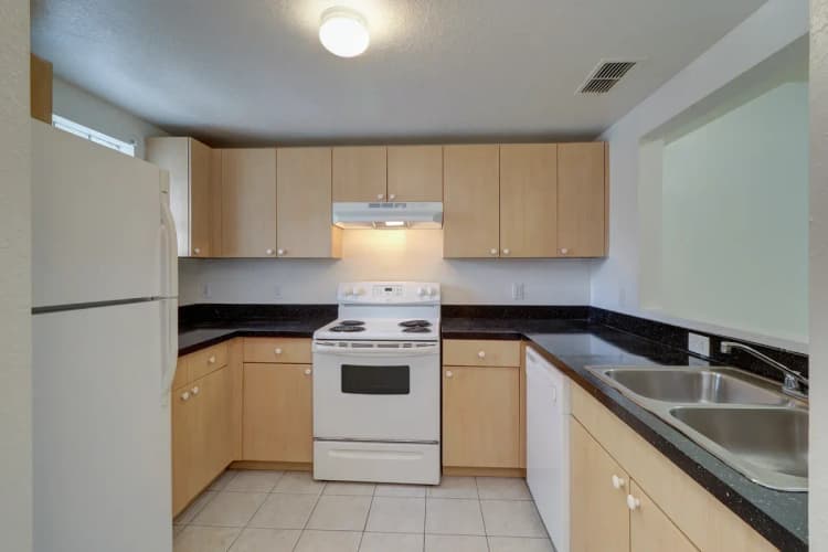 St. Petersburg apartments for rent - image - imgi_15_northside-villas-3x2-9.webp