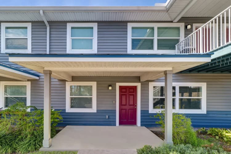 St. Petersburg apartments for rent - image - cypress-pointe-amen-4.webp