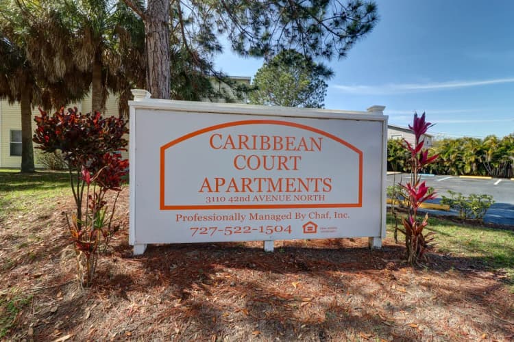 St. Petersburg apartments for rent - image - caribbean-court-amen-1.webp