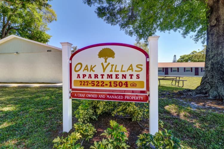 St. Petersburg apartments for rent - image - oak-villas-amen-2.webp
