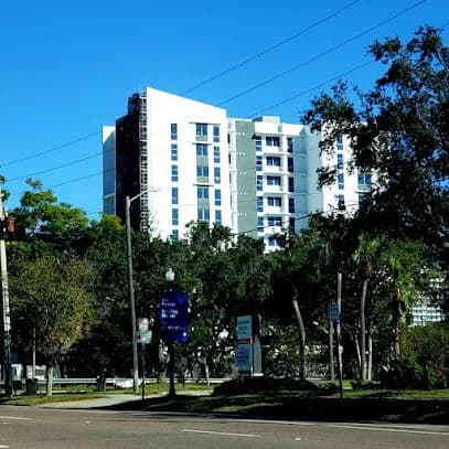 St. Petersburg apartments for rent - image - Delmar 745 - Building.jpg