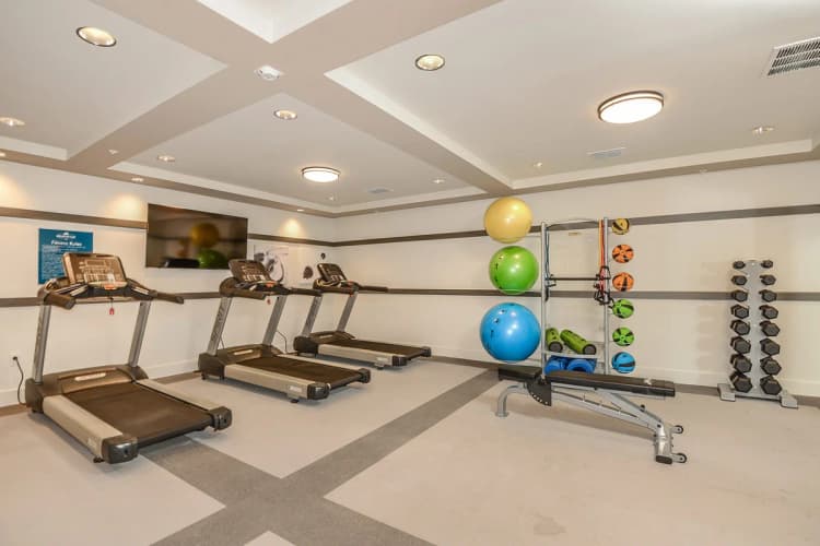 St. Petersburg apartments for rent - image - Burlington-Park-_1476-web.jpg