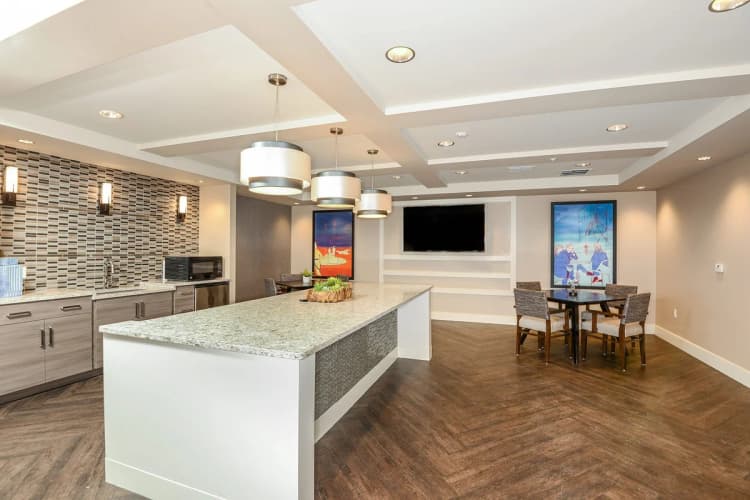 St. Petersburg apartments for rent - image - Burlington-Park-_1538-web.jpg
