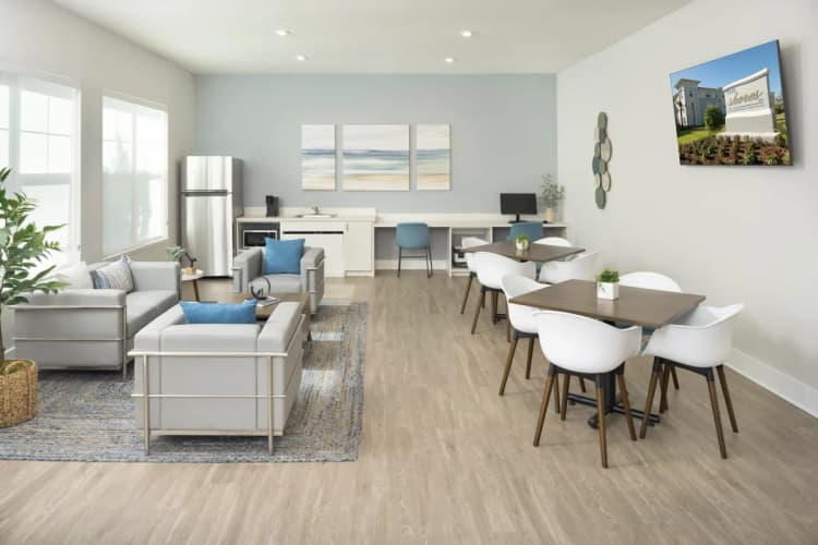 St. Petersburg apartments for rent - image - web resident longe by rob-harris.webp