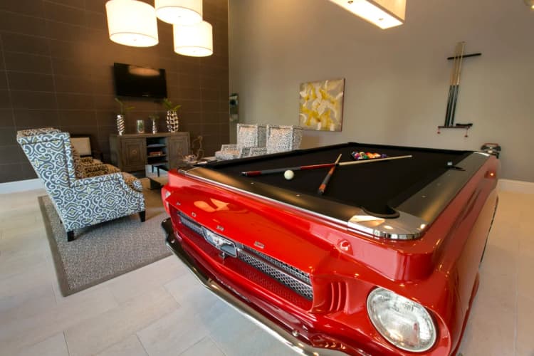 St. Petersburg apartments for rent - image - harbours edge_2014_mustang pool table.webp