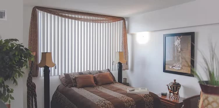 St. Petersburg apartments for rent - image - 540 Town Center - Bedroom.avif