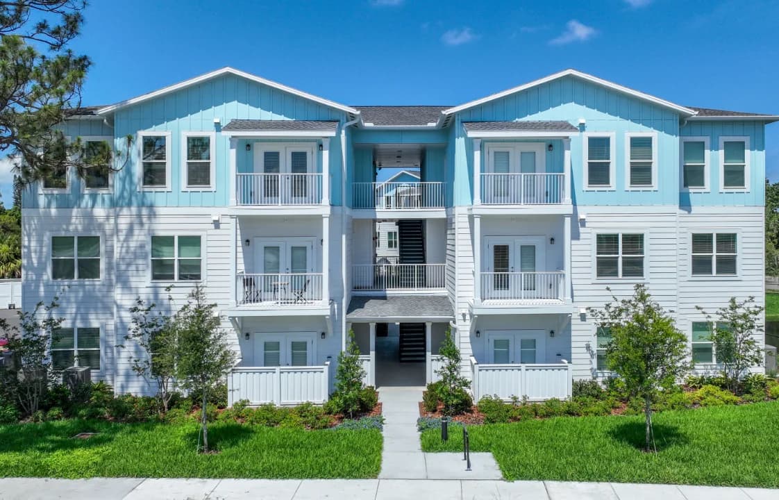 St. Petersburg apartments for rent - Property image - Bayou Court - 1