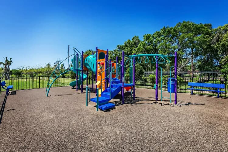 St. Petersburg apartments for rent - image - f71a38_8357807d7fc342d79bd3aa5f22148f32.avif