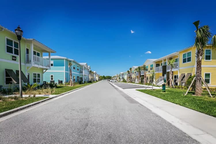 St. Petersburg apartments for rent - image - f71a38_55472b9f08dd41c280e3ef9a06e5128a.avif