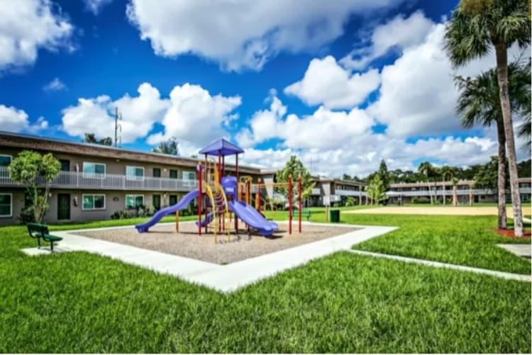 St. Petersburg apartments for rent - image - Screenshot 2026-07-28 143053.png