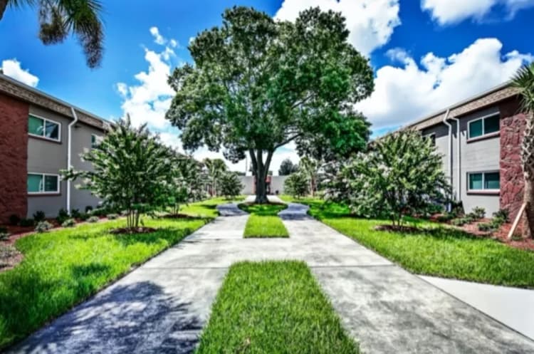 St. Petersburg apartments for rent - image - Screenshot 2026-07-28 143036.png