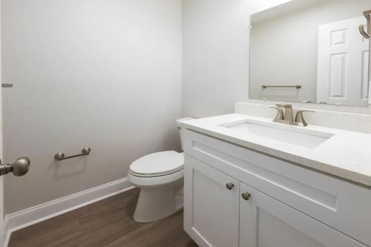 St. Petersburg apartments for rent - image - Altura Largo - Washroom.webp