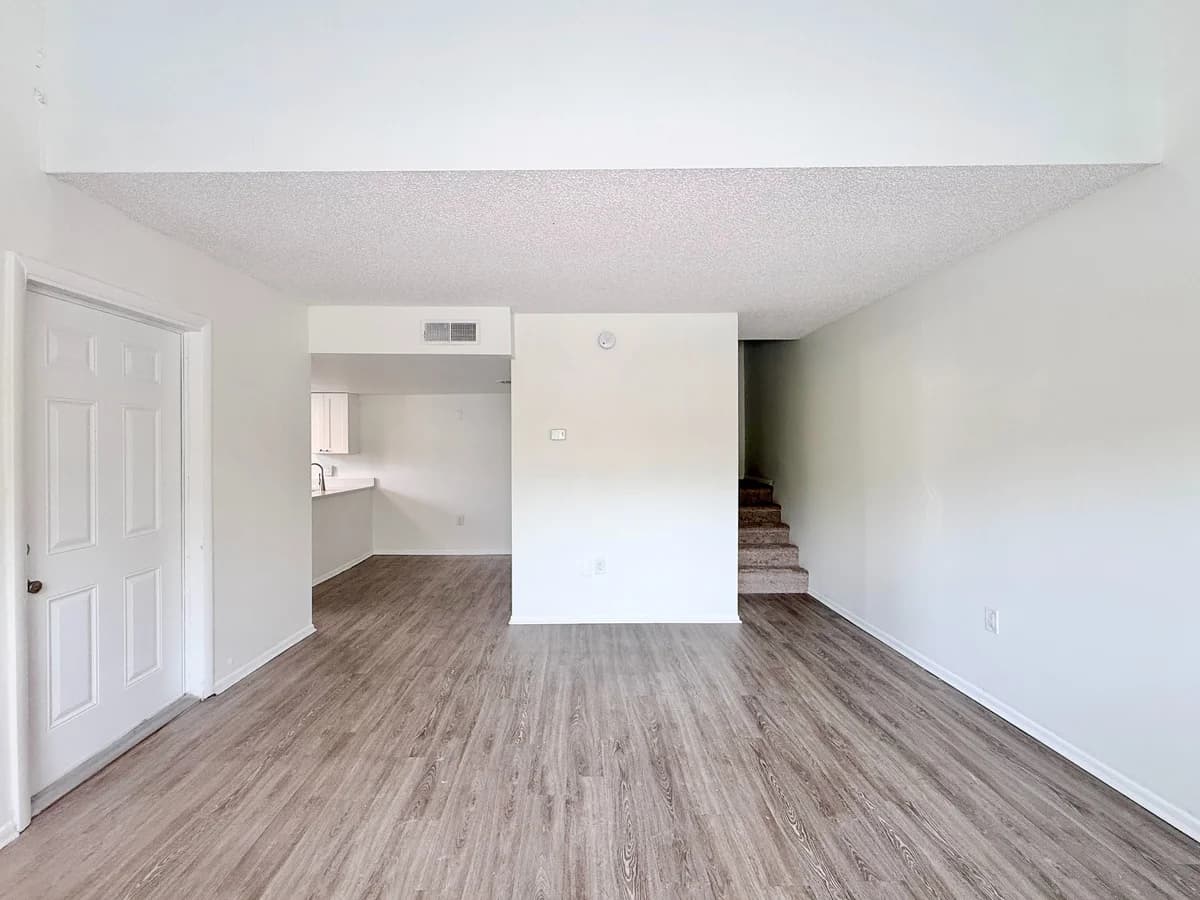 St. Petersburg apartments for rent - image - Sea Horse Elite - Living Area
