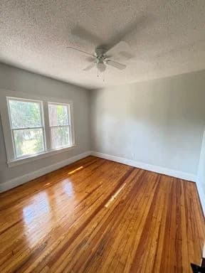St. Petersburg apartments for rent - Property image - 726 35th Ave S. - 3