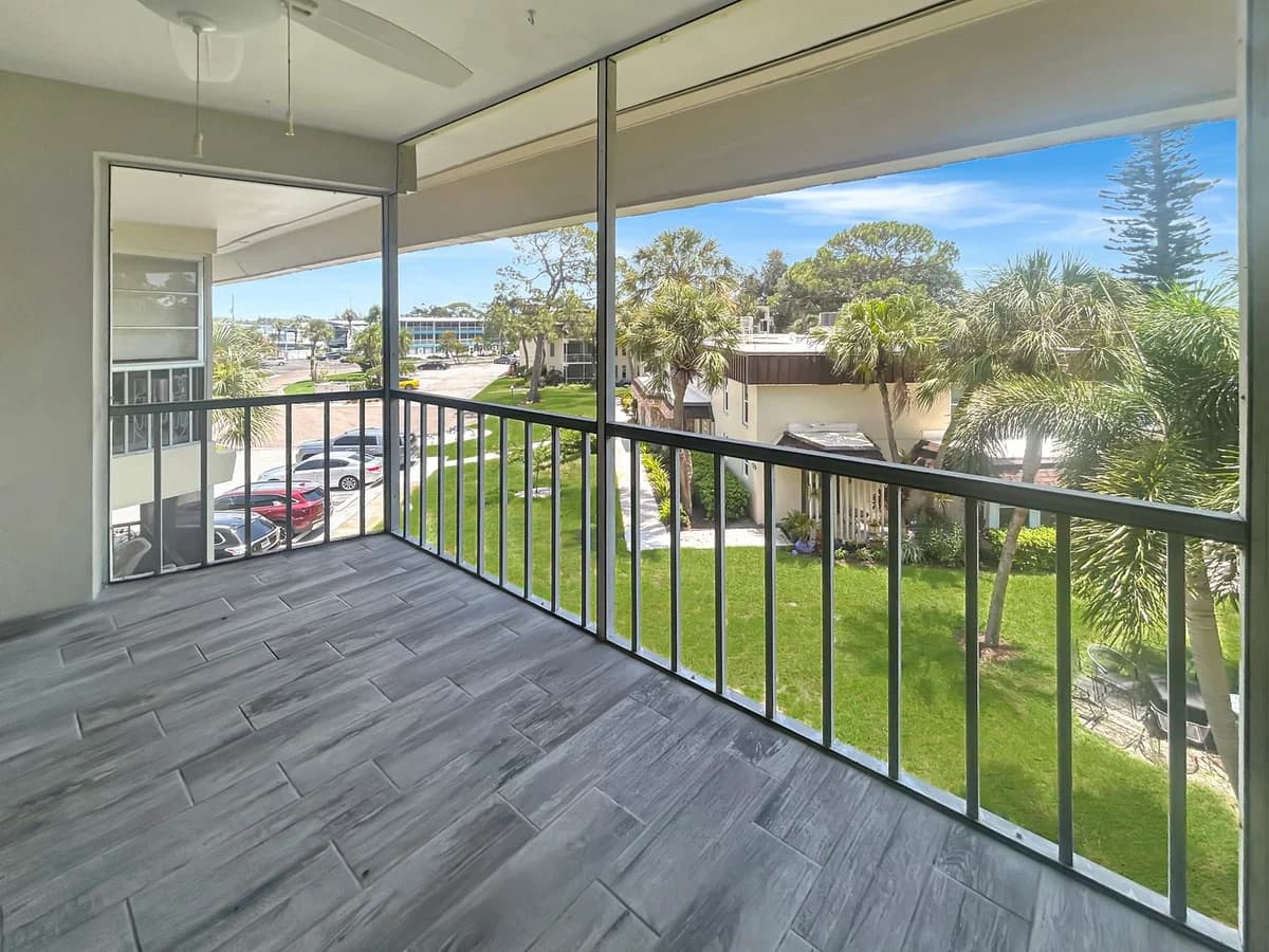 St. Petersburg apartments for rent - Property image - 4901 38th Way S - 1