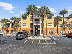 St. Petersburg apartments for rent - Property image - 1400 Gandy Blvd N - 2
