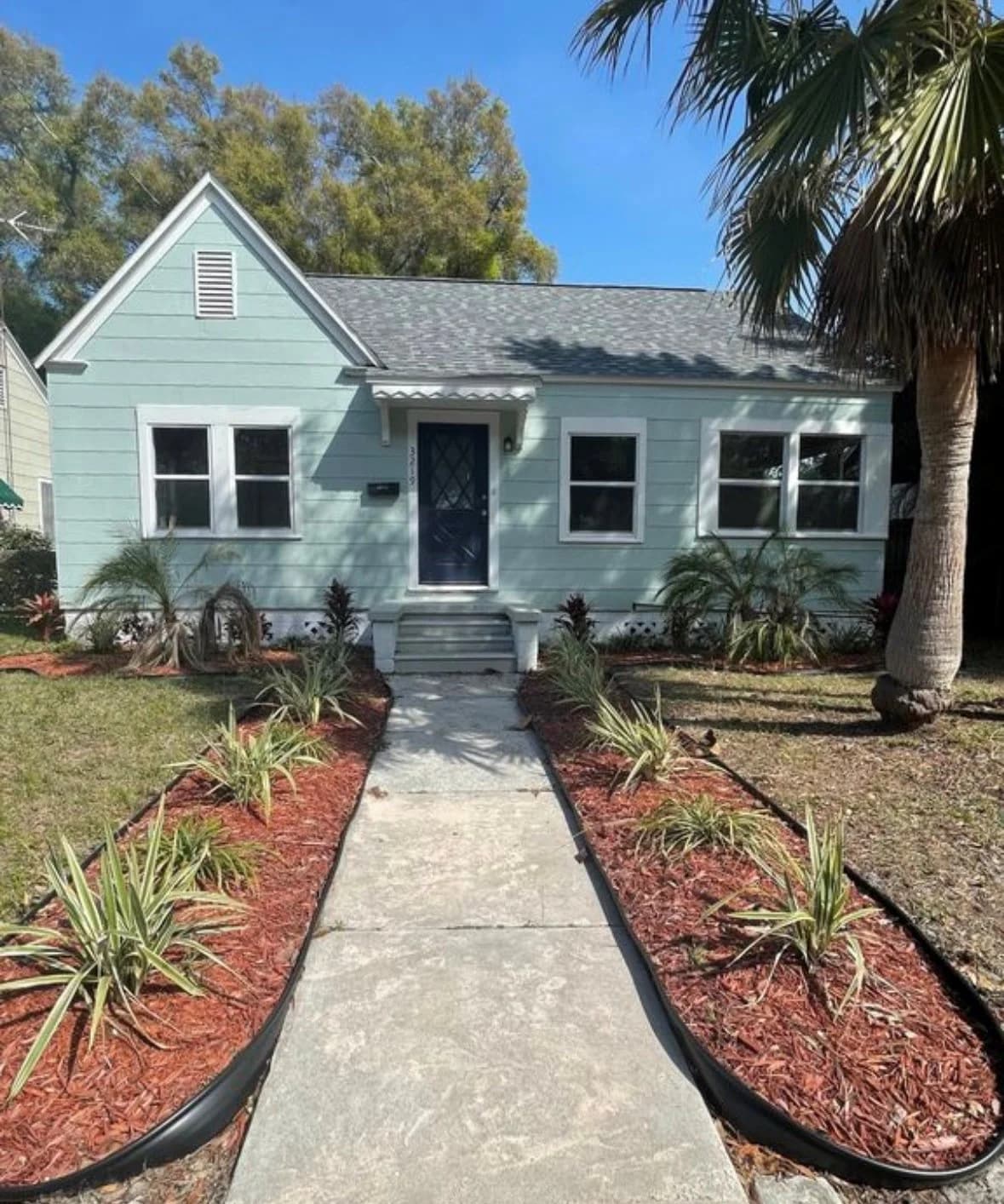 St. Petersburg apartments for rent - Property image - 3219 6th Ave N St - 1