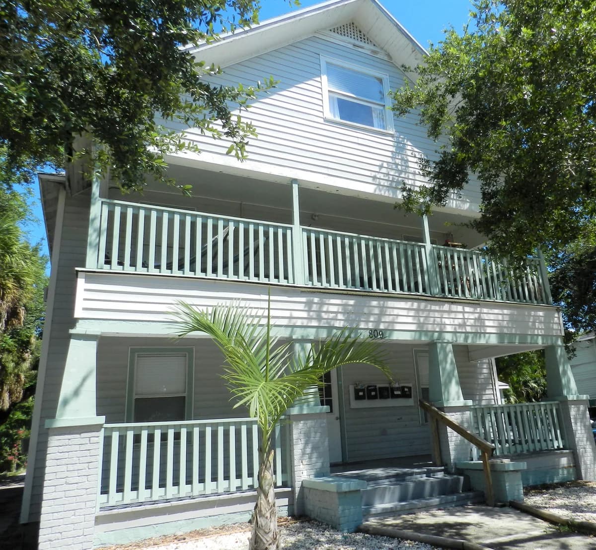 St. Petersburg apartments for rent - Property image - 807 9th Ave N St - 1