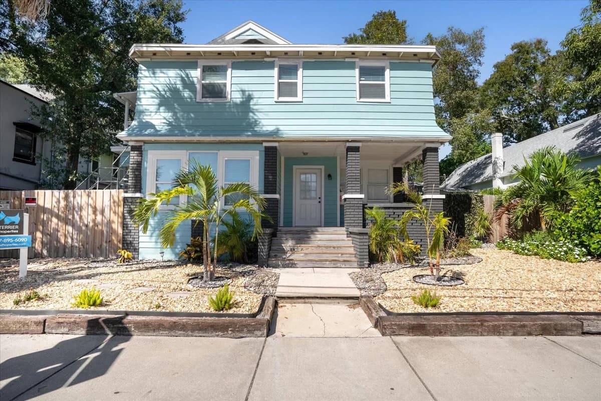 St. Petersburg apartments for rent - Property image - 335 5th Avenue North St. - 1