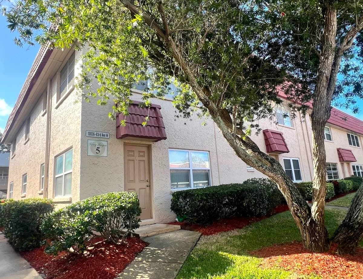 St. Petersburg apartments for rent - Property image - 10036 63rd Avenue North - 1